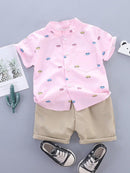 Conjunto para meninos com estampa de carrinho